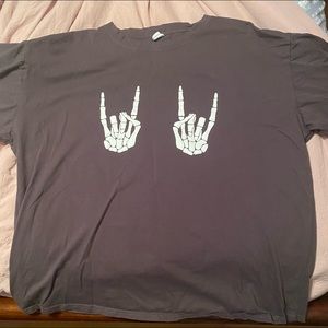 Skeleton rocker hand T-shirt